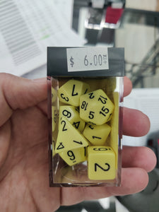 Chessex: Opaque Pastel Yellow/black Polyhedral 7-Dice Set