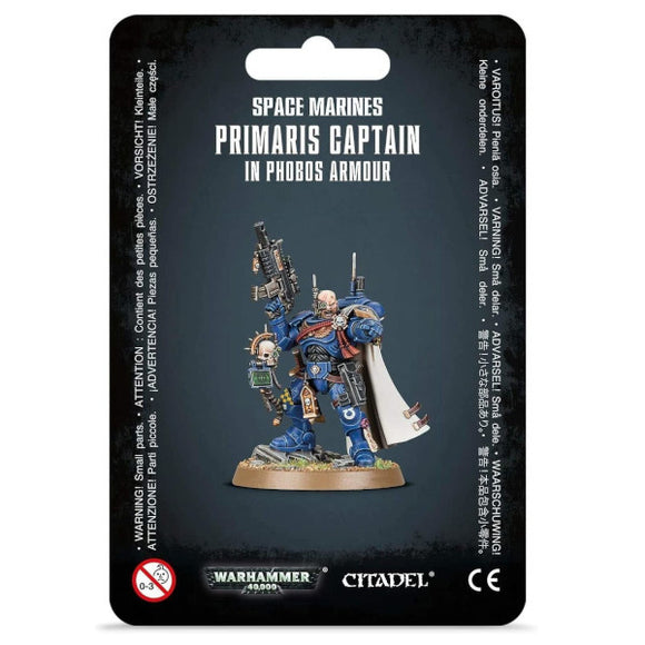 Warhammer 40K: Space Marines - Captain in Phobos Armour